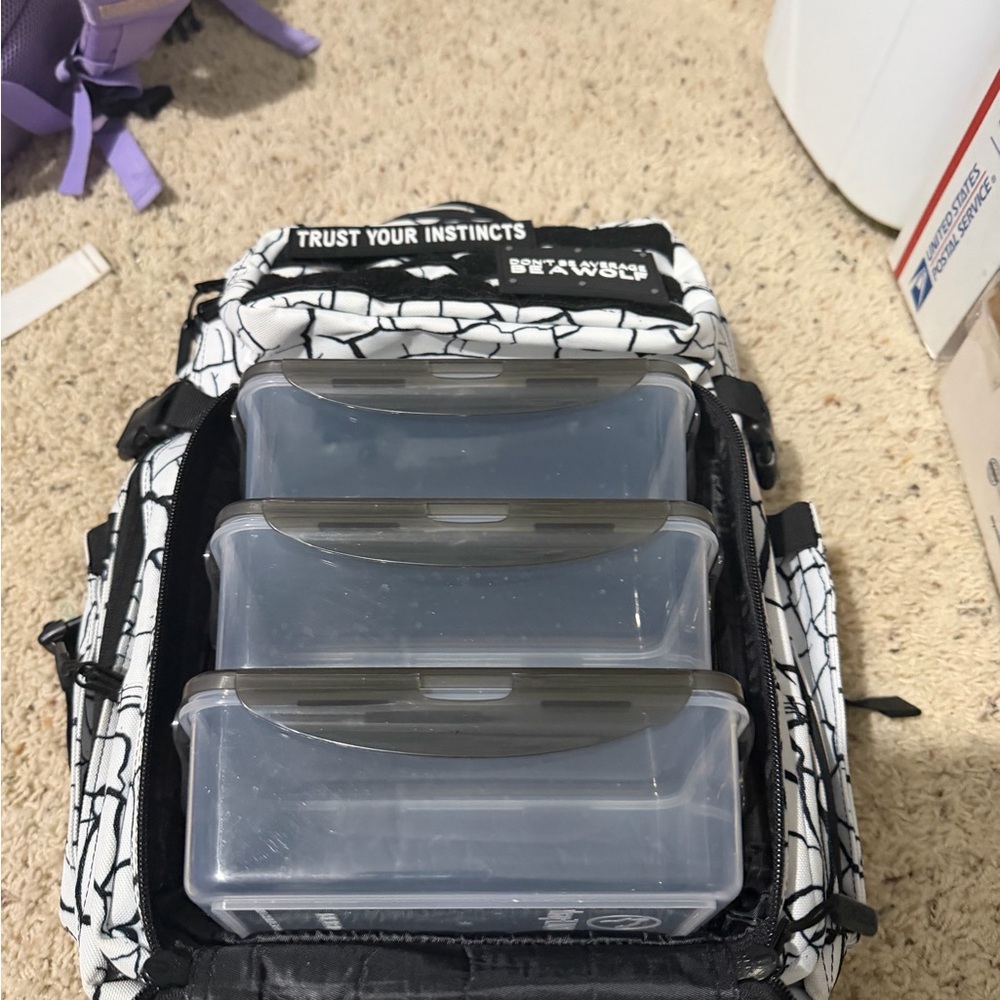 Wolfpak meal management backpack - image 2